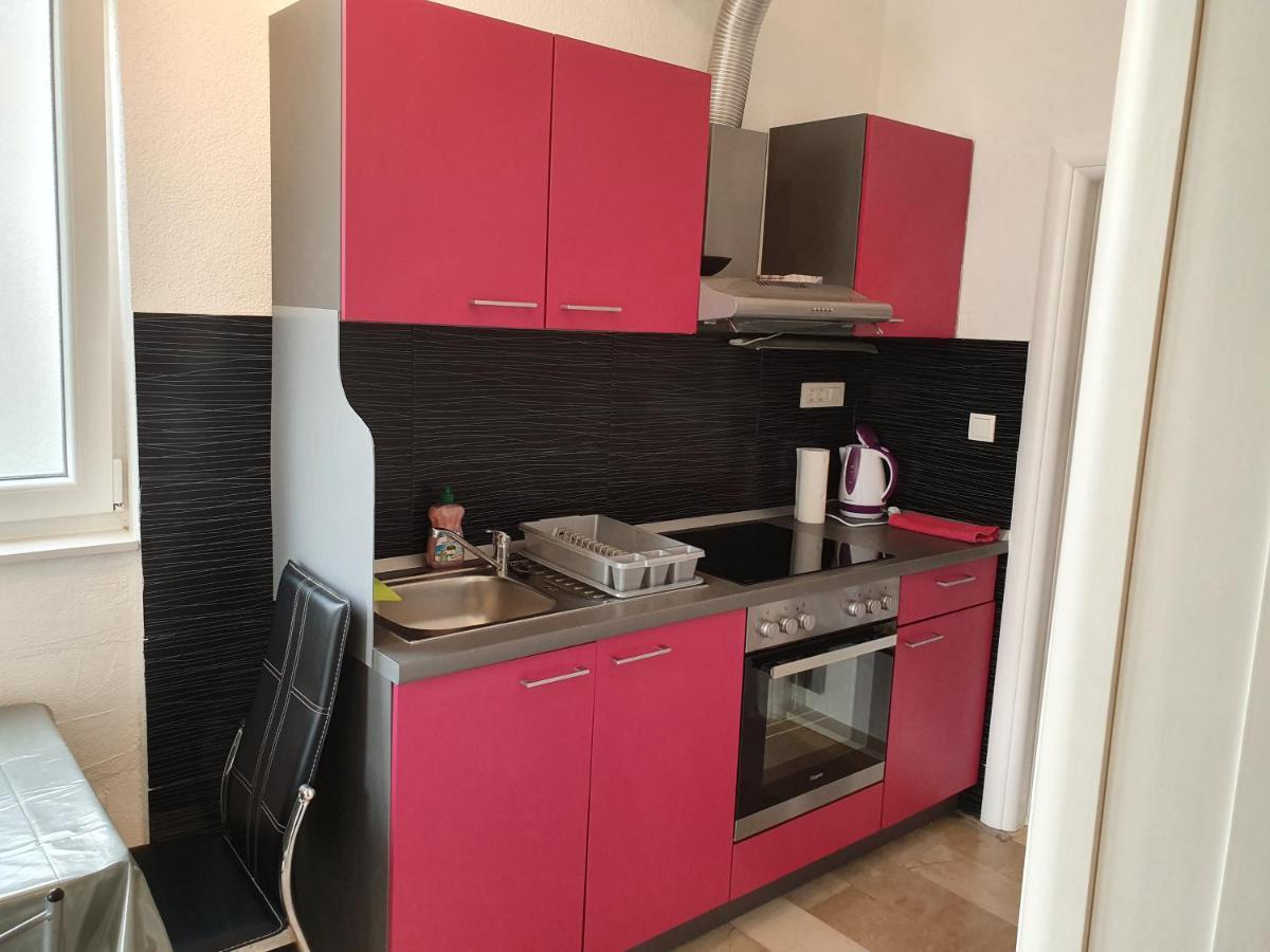Apartment Carevic 巴什卡沃达 外观 照片